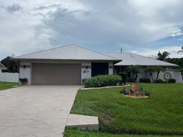 6409 NW Friendly Circle, Port St Lucie, FL 34983