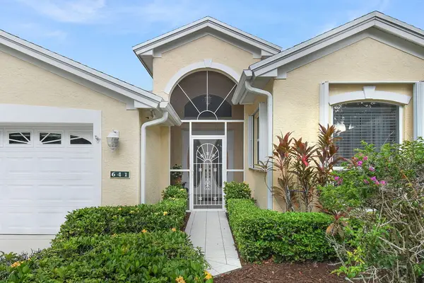 641 NW Venetto Court, Port St Lucie, FL 34986