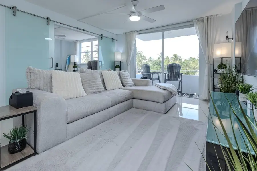 465 Ocean Drive #320, Miami Beach, FL 33139 - #2