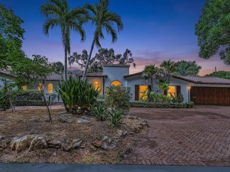 898 Azalea Street, Boca Raton, FL 33486 - #2