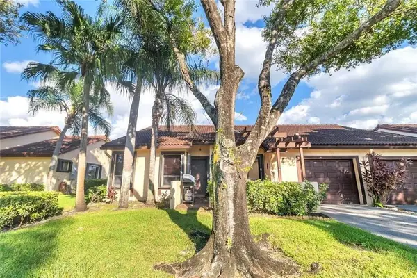 7212 Primrose Lane #7212, Tamarac, FL 33321