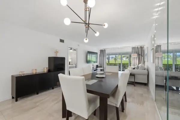 6100 NW 44th Street #104, Lauderhill, FL 33319
