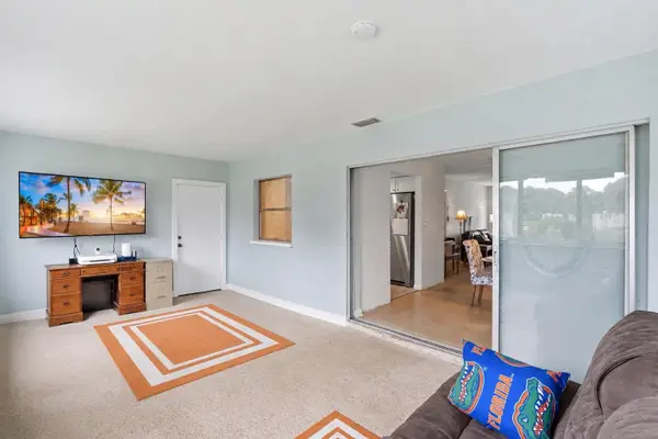 2780 NW 26th Avenue, Oakland Park, FL 33311