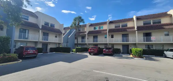 3760 NW 115th Way #8-2, Coral Springs, FL 33065