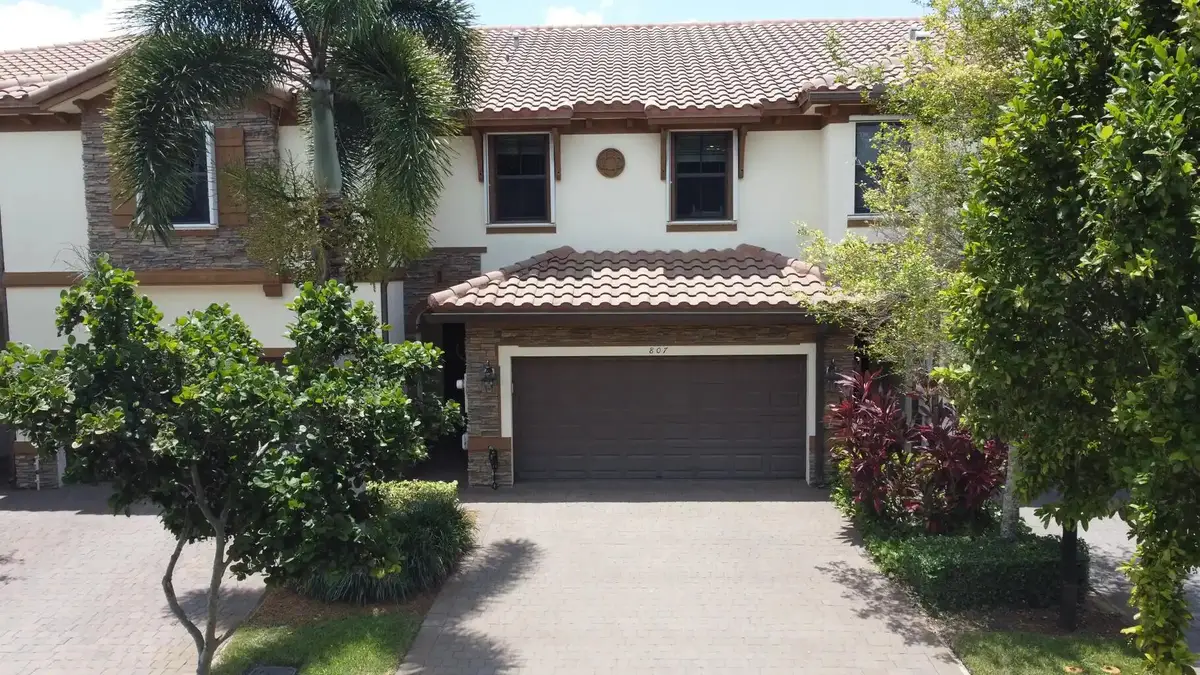 807 E Village Circle, Davie, FL 33325 - #1