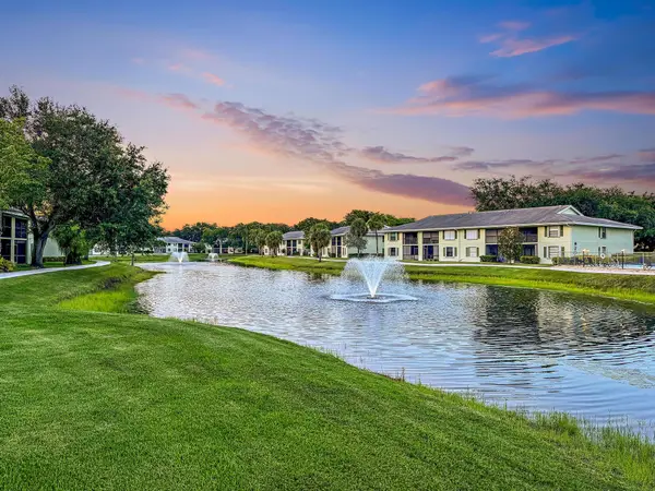 1901 Sabal Ridge Court #D, Palm Beach Gardens, FL 33418