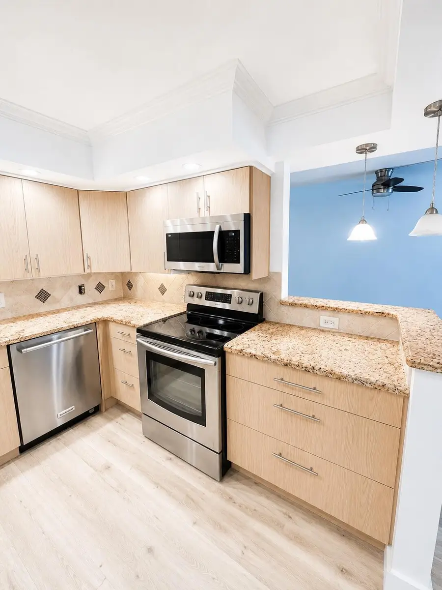 2035 Lincoln B, Boca Raton, FL 33434 - #3
