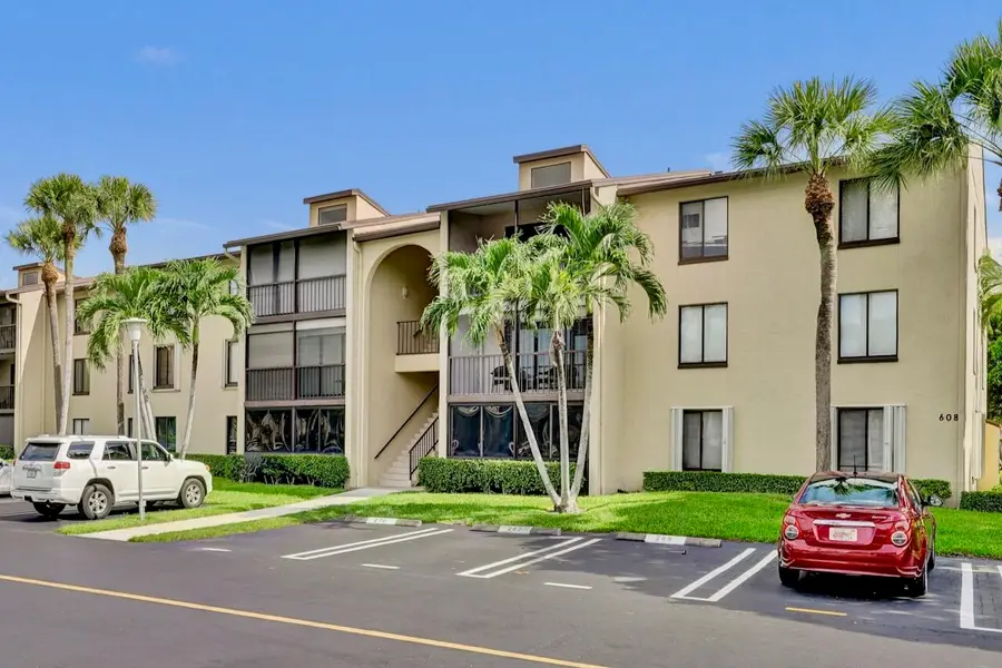 608 Sea Pine Way #E2, Greenacres, FL 33415 - #2