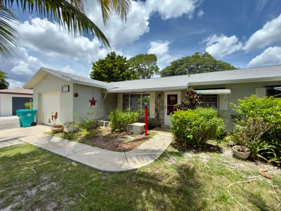 135 SE 26th Avenue, Boynton Beach, FL 33435 - #3