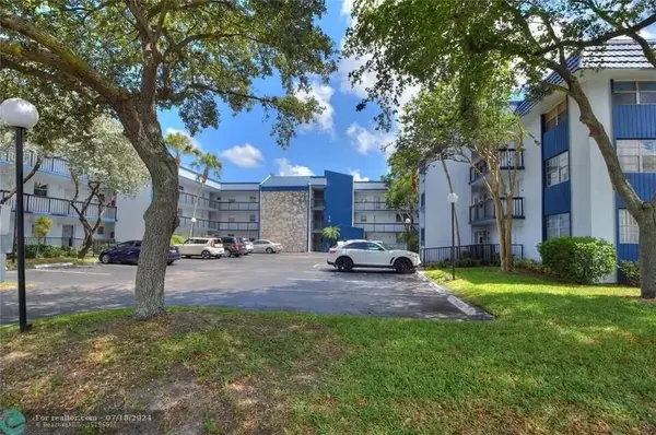 3210 Holiday Springs Boulevard #2-110, Margate, FL 33063