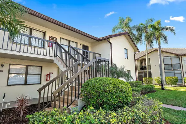 7633 Tahiti Lane #204, Lake Worth, FL 33467
