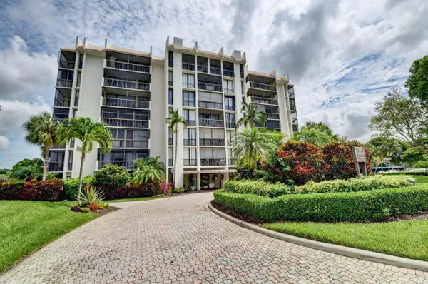 1761 SE Bridgewood Drive, Boca Raton, FL 33434