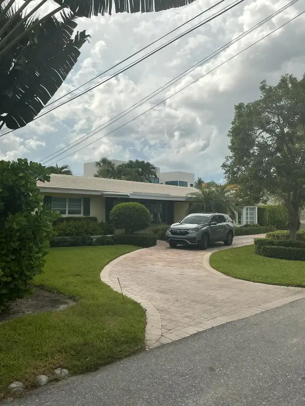 210 Palm Trail, Delray Beach, FL 33483