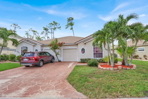 708 Via Toscana, Wellington, FL 33414