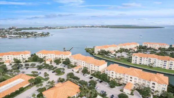 5 Harbour Isle Drive E #103 with Garage, Fort Pierce, FL 34949