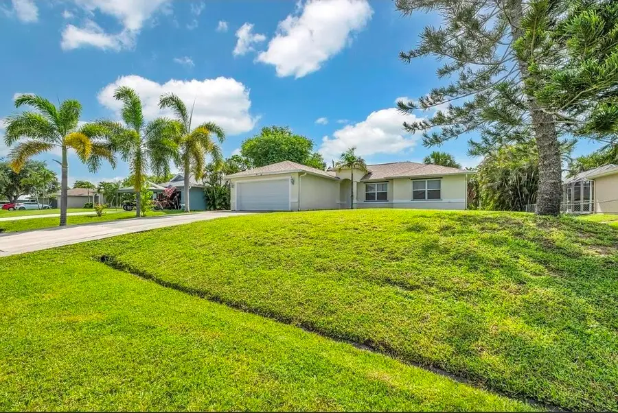 2537 SW Deckard Street, Port Saint Lucie, FL 34953 - #2