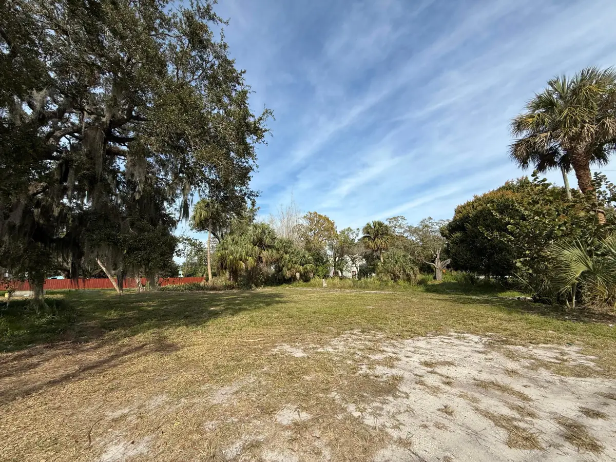 110 N 12th N Street, Fort Pierce, FL 34950 - #1