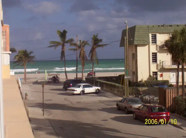 320 S Surf Road #206, Hollywood, FL 33019