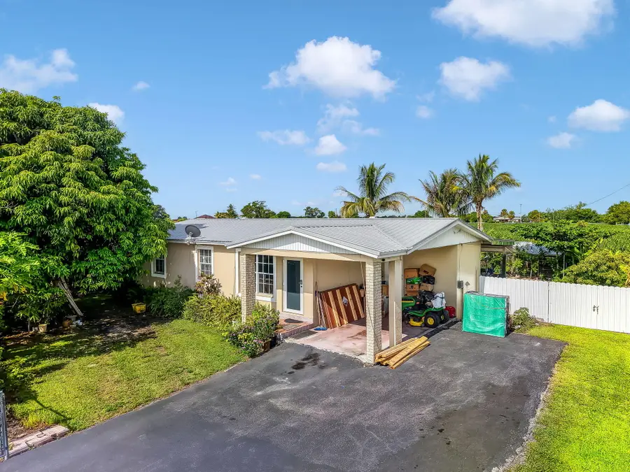 1048 Whitaker Road, Belle Glade, FL 33430 - #2