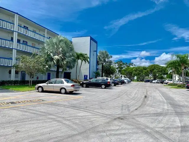 1049 Lincoln C, Boca Raton, FL 33434 - #1