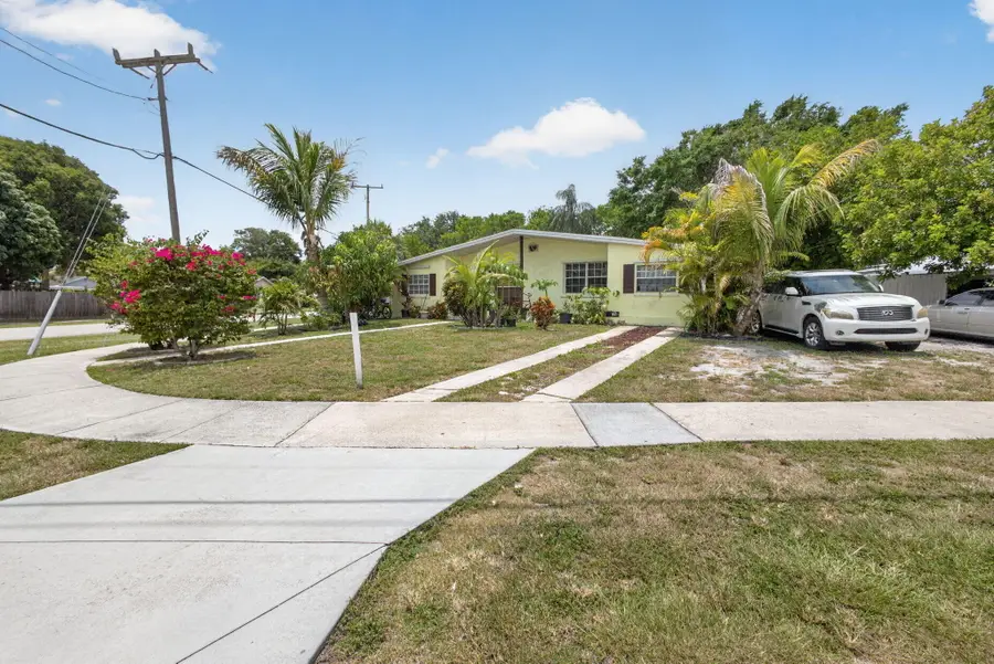 1220 Cherokee Street, Jupiter, FL 33458 - #2