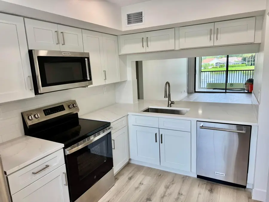 6962 Briarlake Circle #203, Palm Beach Gardens, FL 33418 - #3