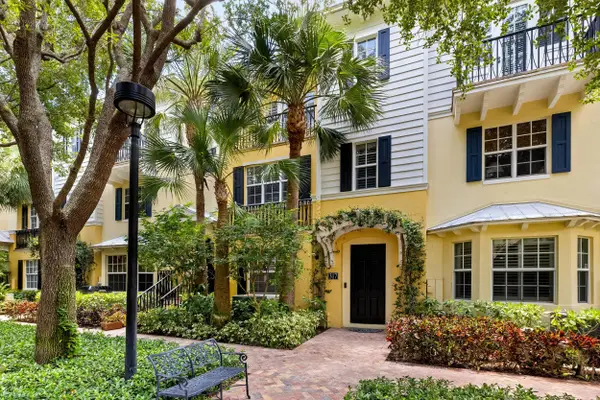 317 S Bromeliad, West Palm Beach, FL 33401