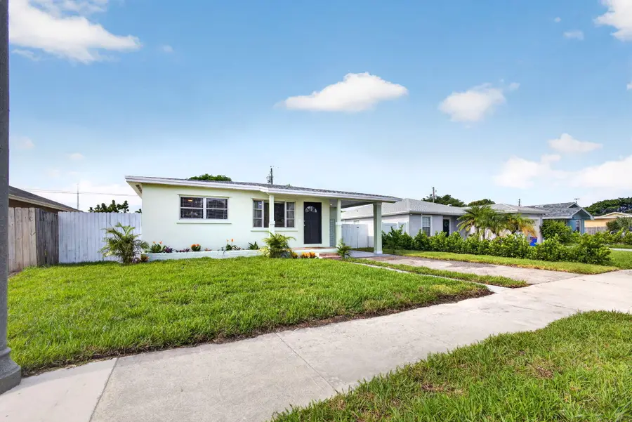 1547 W 10th Street, Riviera Beach, FL 33404 - #3