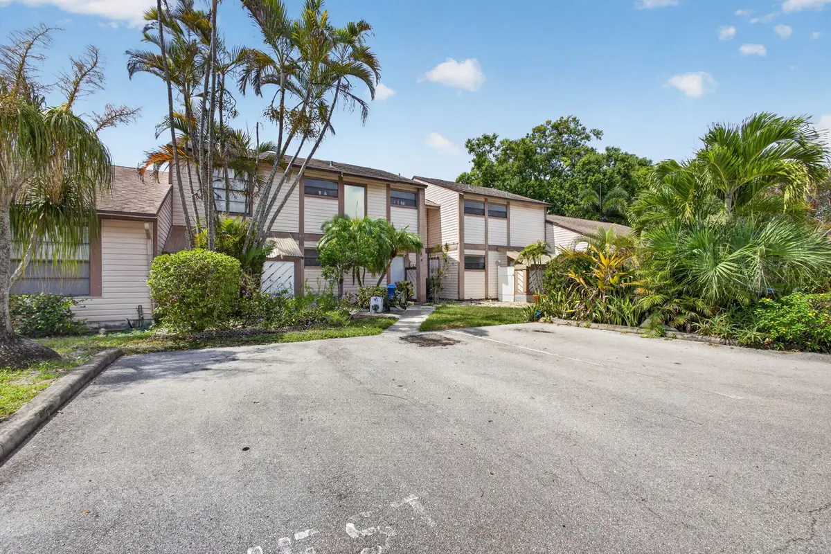 110 Sherwood Circle #4C, Jupiter, FL 33458 - #1