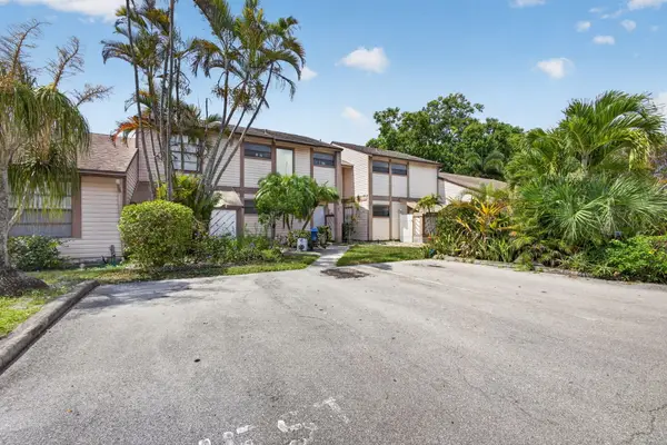 110 Sherwood Circle #4C, Jupiter, FL 33458