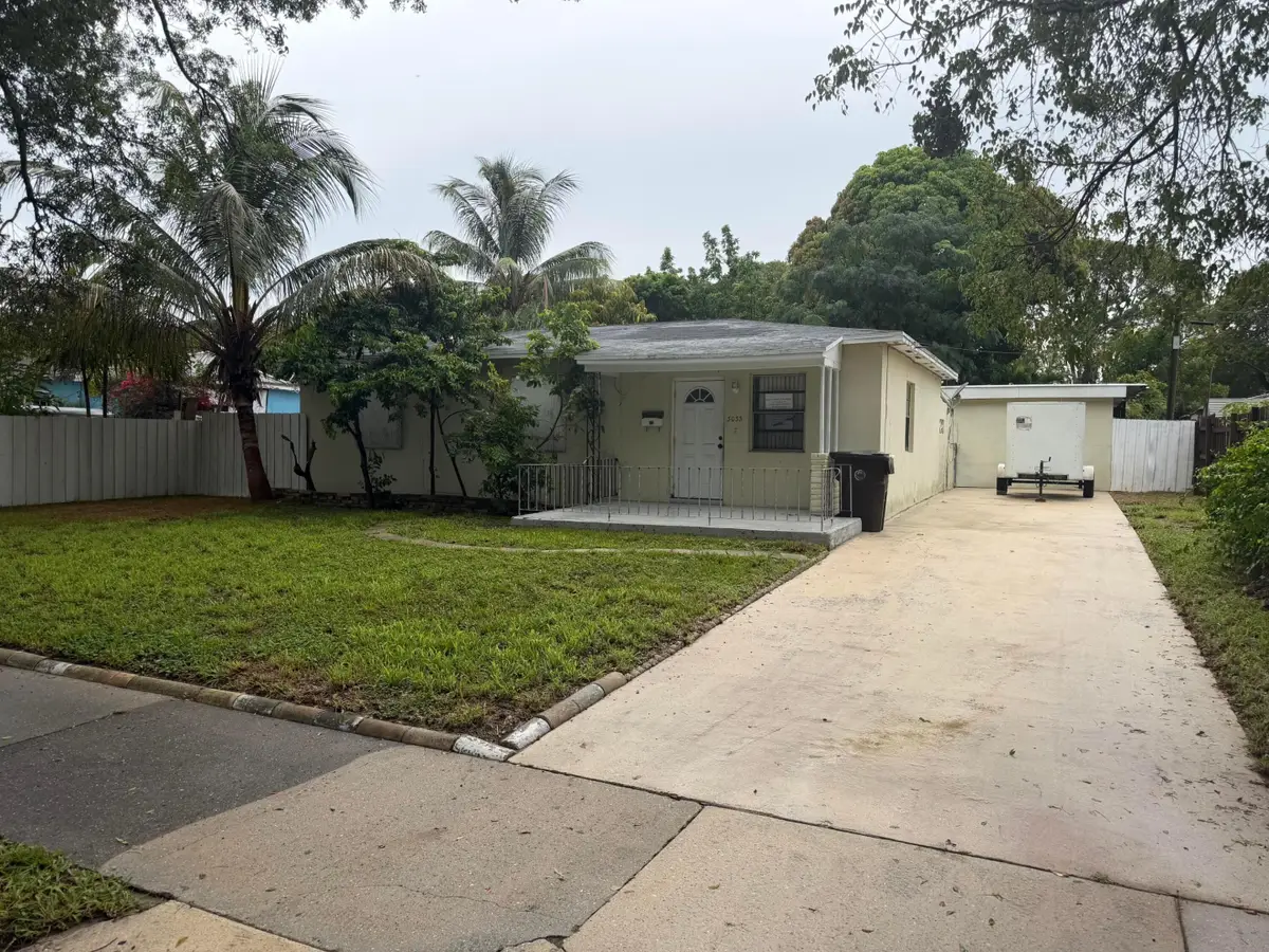 3033 Clyde Road, West Palm Beach, FL 33405 - #1