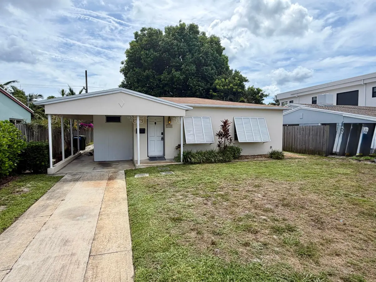 1228 NE 13th Avenue, Fort Lauderdale, FL 33304 - #1