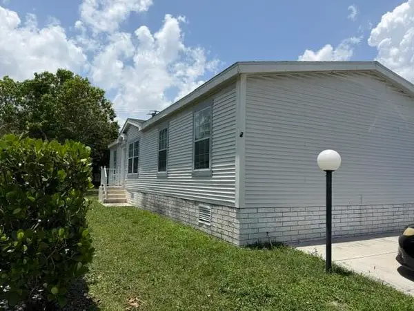 241 Lakeview Drive #241, Coconut Creek, FL 33073