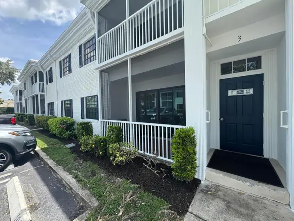 140 Cypress Club Drive #407, Pompano Beach, FL 33060