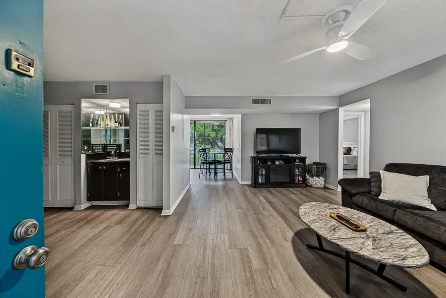 5190 Las Verdes Circle #214, Delray Beach, FL 33484 - #2