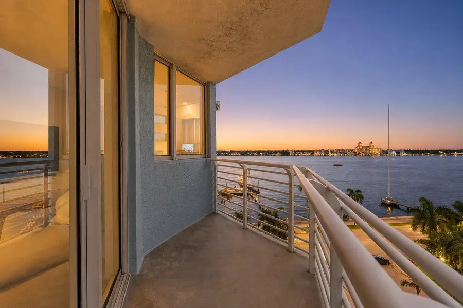 1551 N Flagler Drive #817, West Palm Beach, FL 33401 - #3