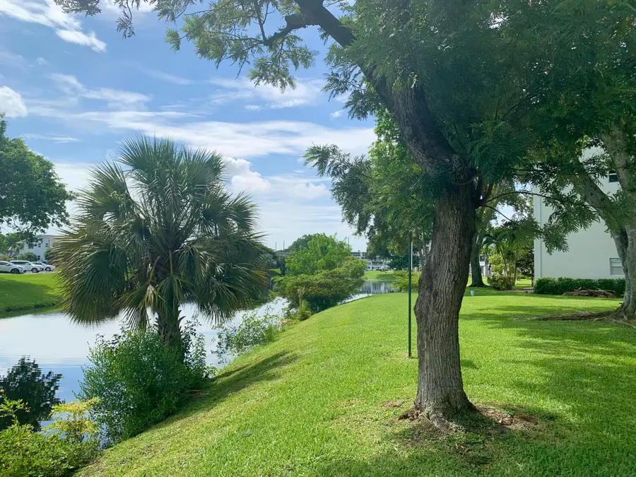 1040 Newport H #1040, Deerfield Beach, FL 33442 - #3