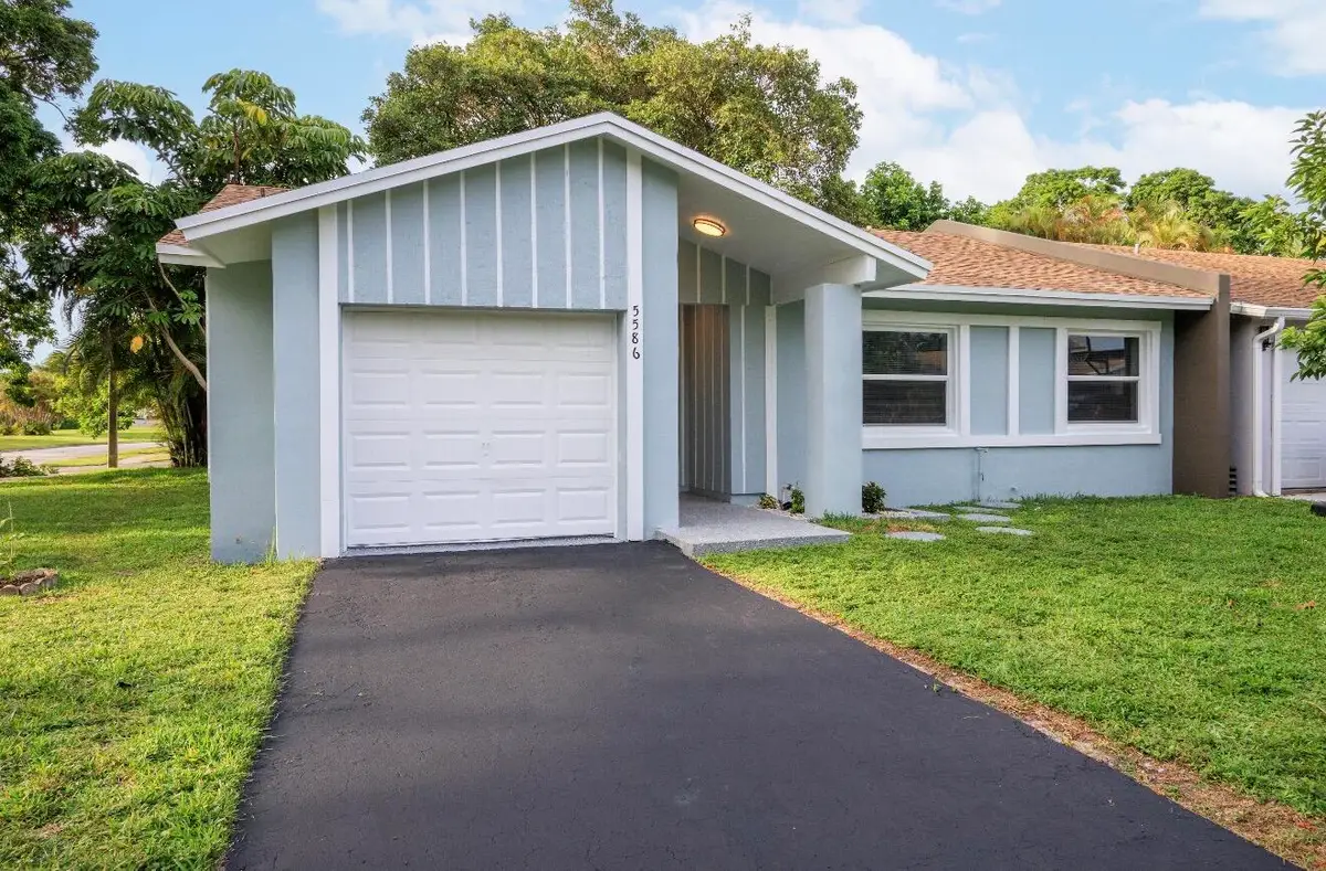 5586 N Lakewood Circle #A, Margate, FL 33063 - #1