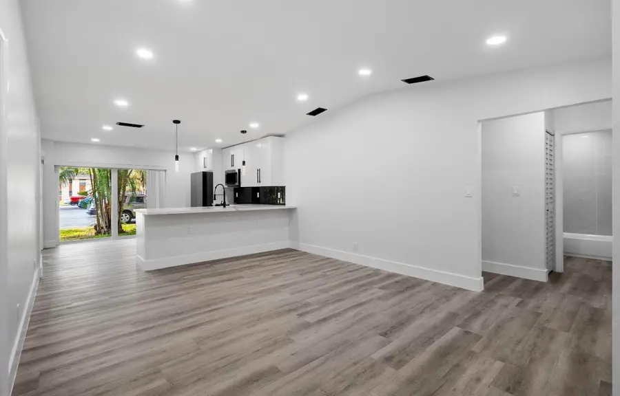 5586 N Lakewood Circle #A, Margate, FL 33063 - #2