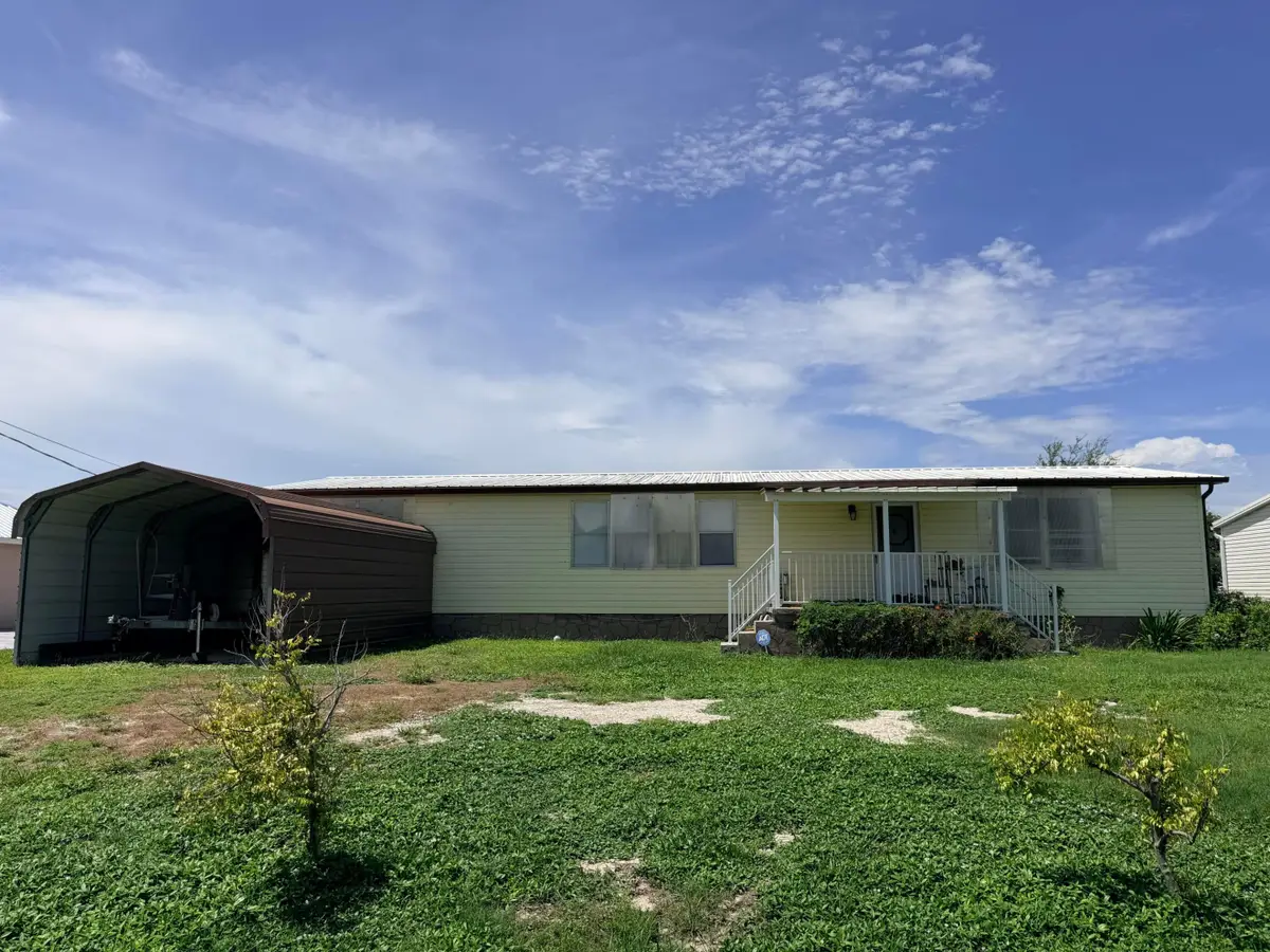 2301 SE 33rd Street, Okeechobee, FL 34974 - #1