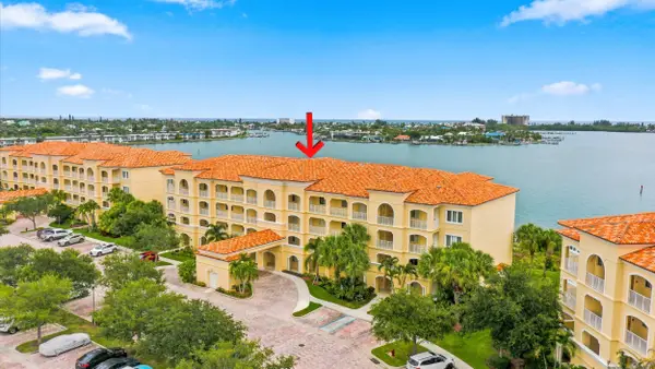 21 Harbour Isle Drive W #302, Fort Pierce, FL 34949