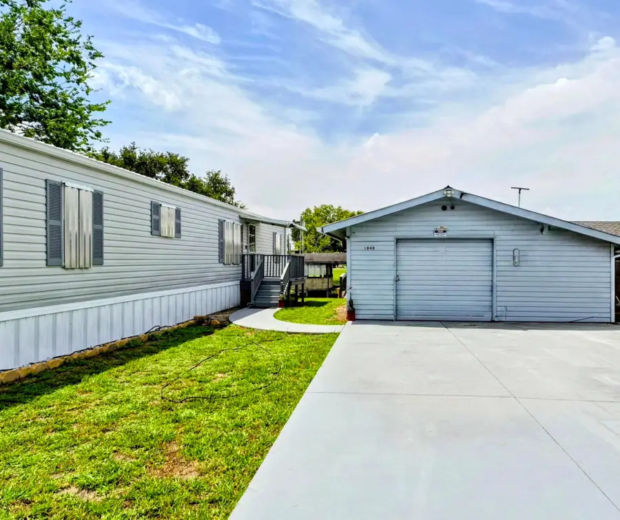 1040 12th Street, Okeechobee, FL 34974 - #2