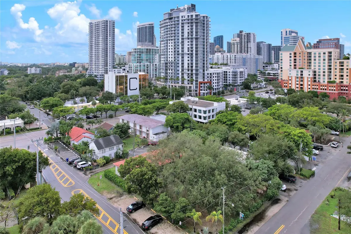 17 NE 9th Avenue, Fort Lauderdale, FL 33301 - #1