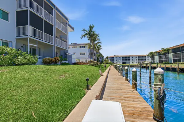 111 Doolen Court #110, North Palm Beach, FL 33408