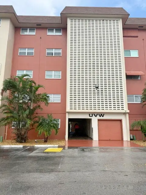 5300 Washington Street #W515, Hollywood, FL 33021