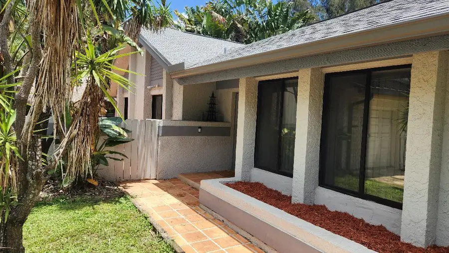 8421 SW 39th Court, Davie, FL 33328 - #2