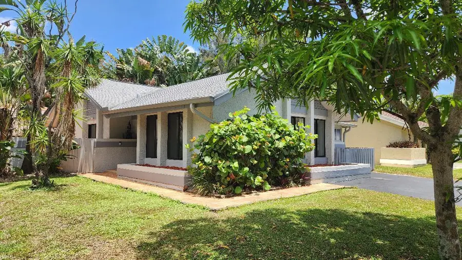 8421 SW 39th Court, Davie, FL 33328 - #3