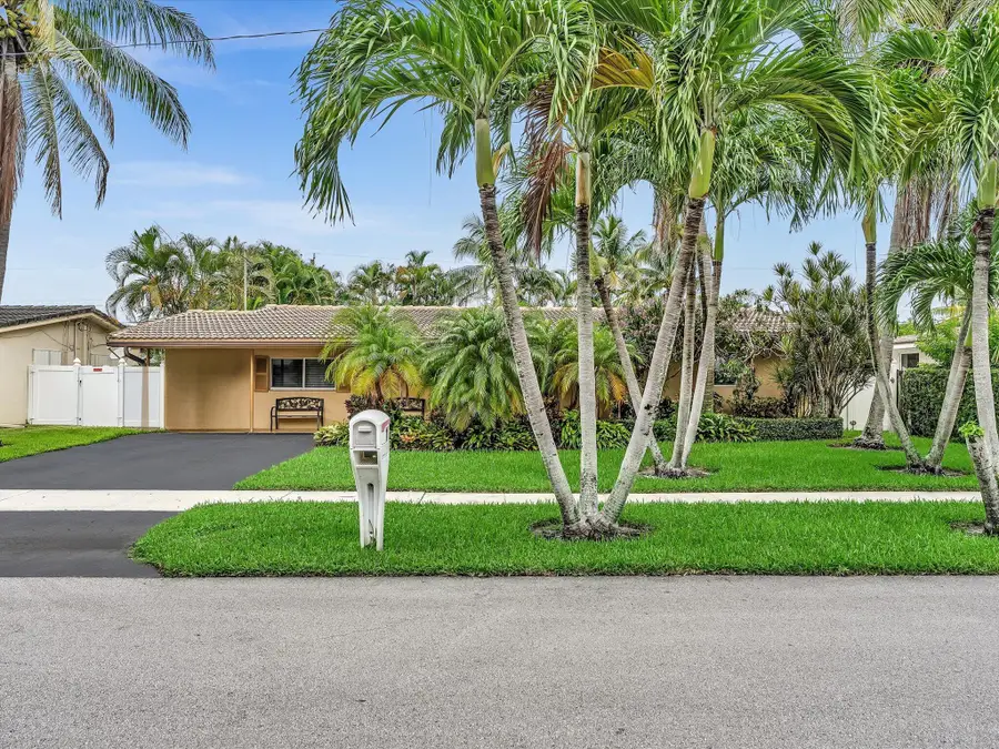 11 Forest Hills Lane, Boca Raton, FL 33431 - #3
