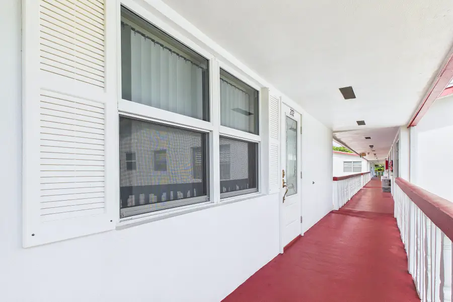 272 Northampton N, West Palm Beach, FL 33417 - #2