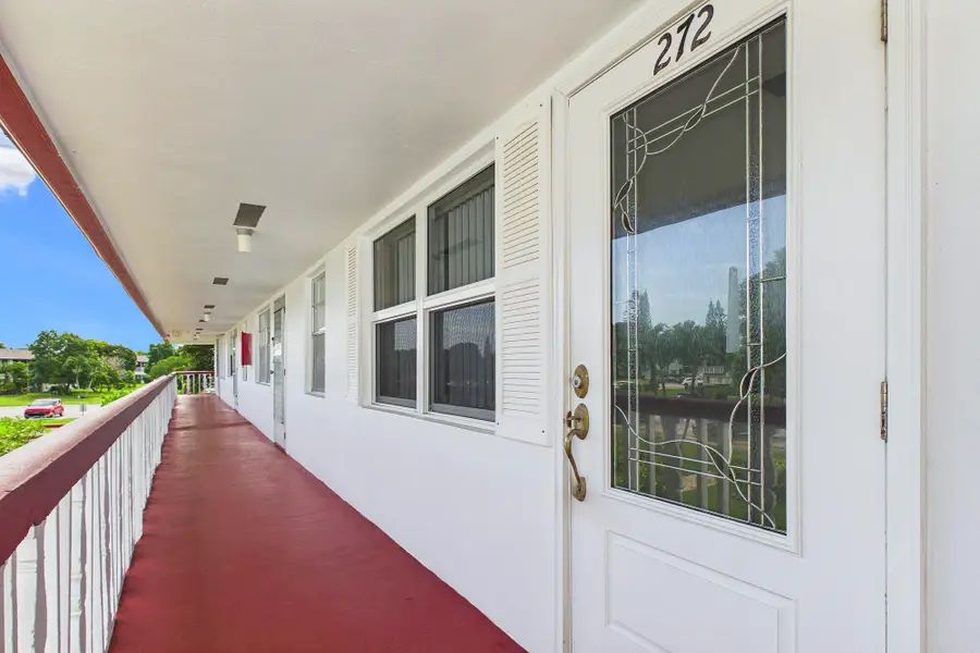 272 Northampton N, West Palm Beach, FL 33417 - #3